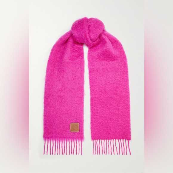 Loewe leather-trimmed fringed mohair-blend scarf in fuchsia pink - Picture 5 of 6